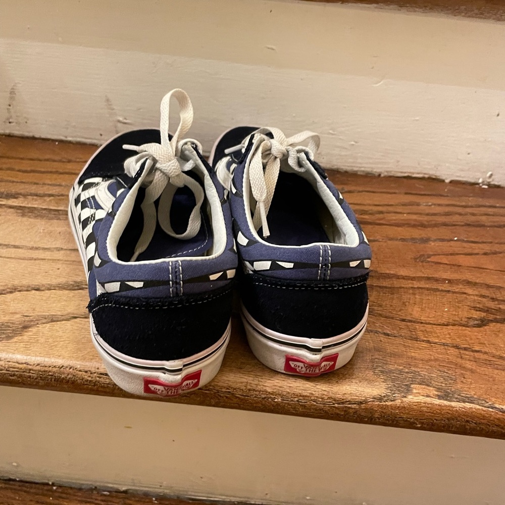 Checkered vans - Picture 2 of 4